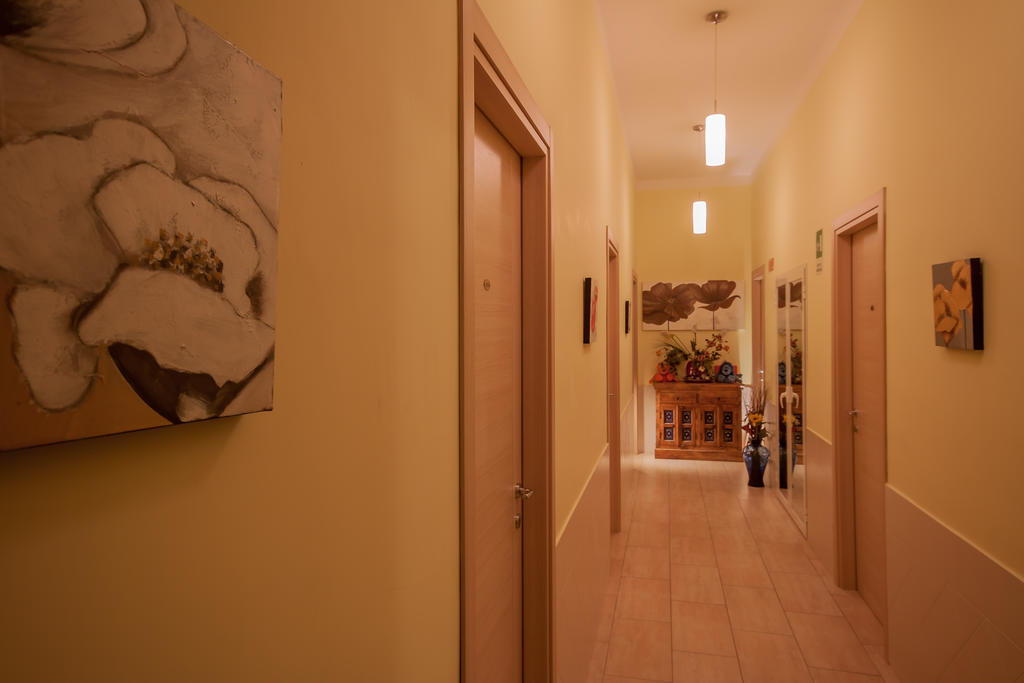 Alex Place, Rome